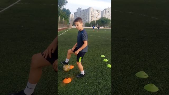 Индивидуальная тренировка на дриблинг!⚽ смотреть онлайн