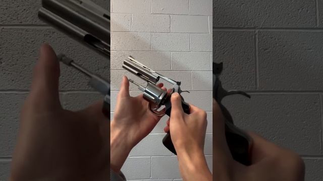 One sweet Colt Python смотреть онлайн