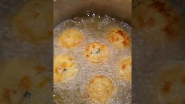 Пшеные шарики. если остаются детские каши их можно добавлять 50/50 с мукой смотреть онлайн