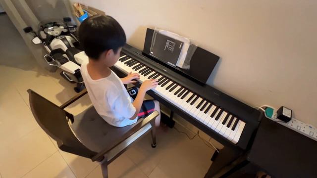 My Dad got me the Yamaha P125 Digital Piano!! 🎹 ❤️🎉 смотреть онлайн