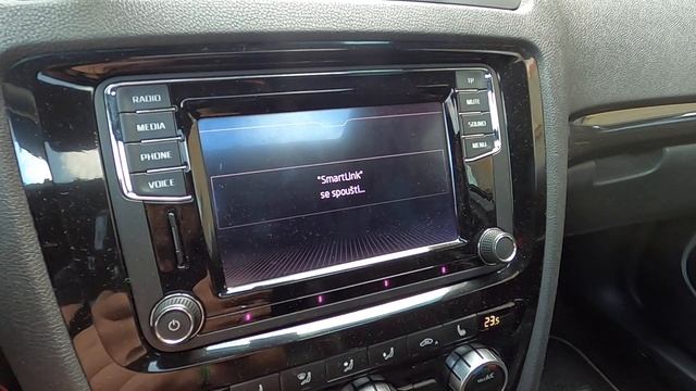 Škoda Octavia 2 - Yeti Bolero - bezdrátové android auto - rychlost připojení смотреть онлайн