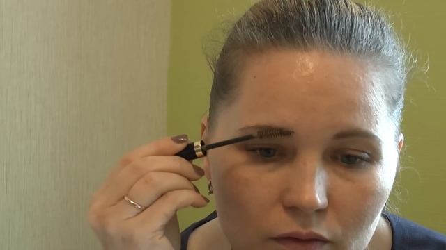 Сравнение набора для коррекции бровей и моделирующего геля для бровей GG смотреть онлайн