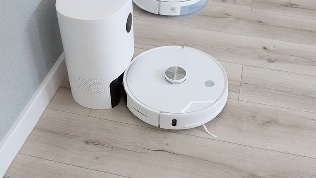 Xiaomi пошла ЖАРА! Новый робот пылесос с базой самоочистки IMILAB V1 с Aliexpress смотреть онлайн