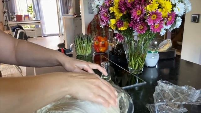 Армянский хлеб-матнакаш на закваске от Элины-Familen Vlog смотреть онлайн