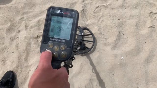 Metal Detector Spiaggia 2020 Italia - Monete Soldi in spiaggia Road to 1000€ Ep.3 смотреть онлайн