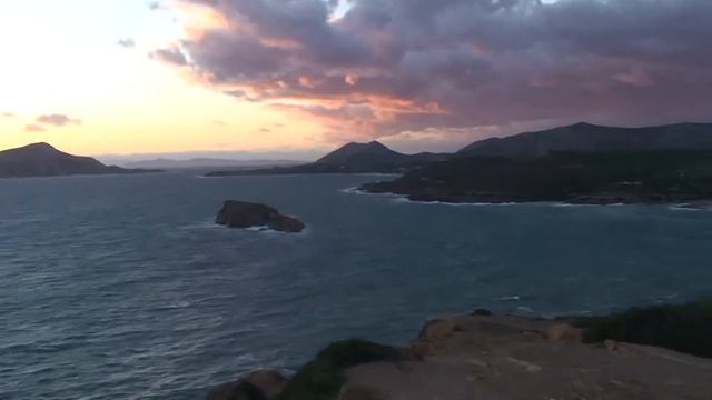 Sunset over Sounio смотреть онлайн