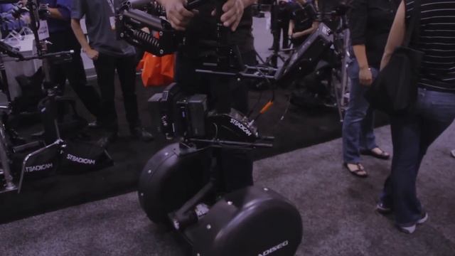 NAB Day 3 - Impressions: F65, BlackMagic, C500, FS700 .. keep the K's coming! смотреть онлайн