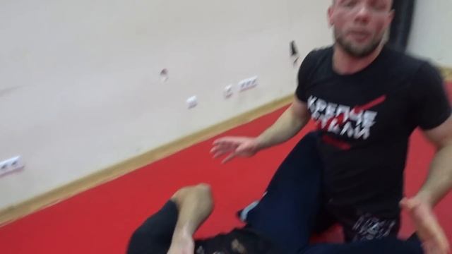 Гильотина. Защитись на улице и в спорте смотреть онлайн