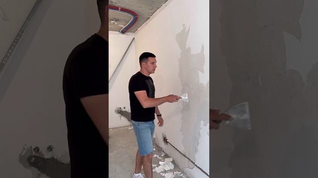 Причины поменять обои от застройщика. @arsenalmoskva #ремонтквартиры #обоиподпокраску смотреть онлайн