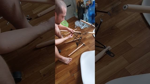 как собрать стул modernica ridberg eames смотреть онлайн