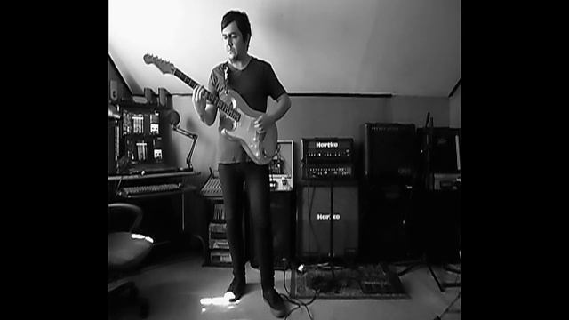 Phantom´s Opera - Love`s A Painful Game (Guitar Cover) смотреть онлайн