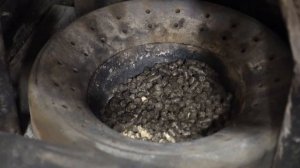 Пеллеты из лузги подсолнечника.