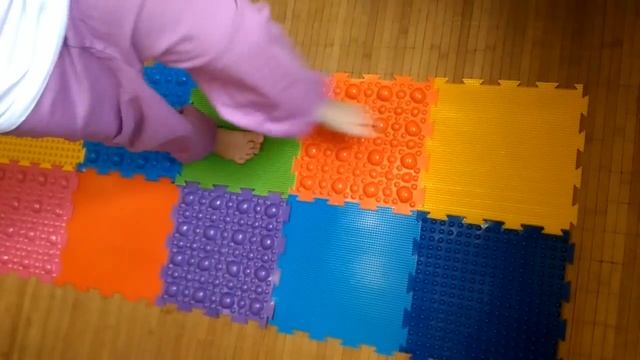 Массажный ортопедический коврик пазл МИКС | Обзор и Упражнения от плоскостопия смотреть онлайн