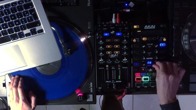 Mix Nb. 4 - Moombahton Remix - The KPTN with Numark TT250 & AKAI AFX AMX смотреть онлайн