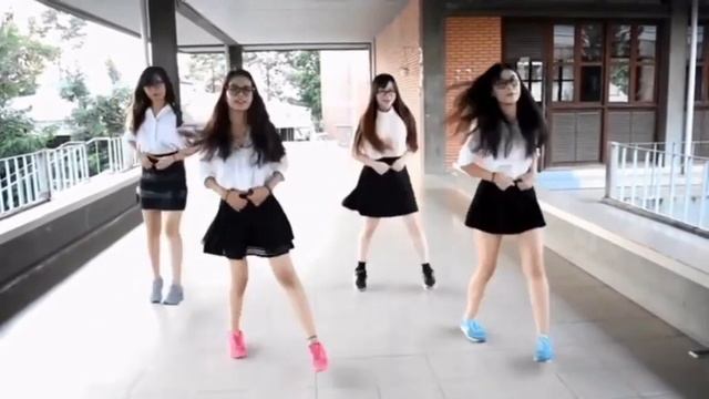 Wellerman dance. China VS Africa. Shuffle battle. смотреть онлайн