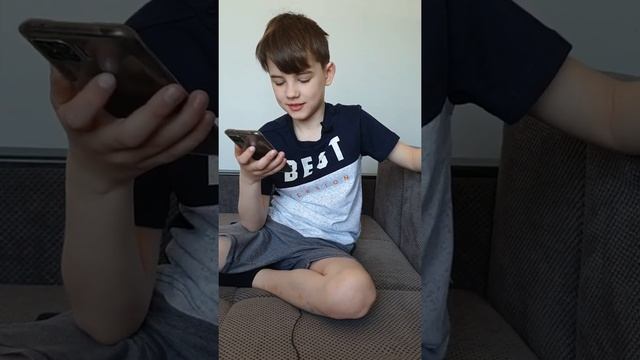 #shorts Алиса, а ты любишь котов? смотреть онлайн
