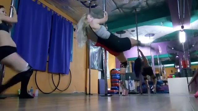 Pill pole dancing exotic routine смотреть онлайн