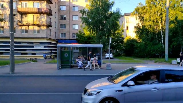 Поездка на Трамвае по улице Санкт-Петербурга. Вид из пассажирского окна. смотреть онлайн