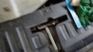 Лада Веста чистка бачка омывателя