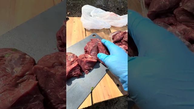 Оленина на костях, готовим в афганском казане. смотреть онлайн