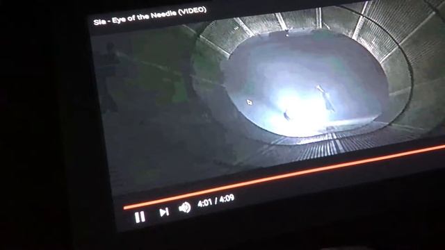 Cheap Touchscreen with Leap Motion and Projector смотреть онлайн