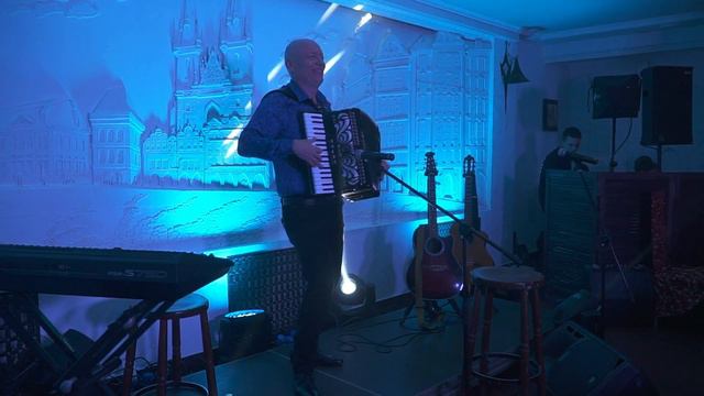 Аккордеонист Николай Засидкевич (Донецкий). Выступление в "Пражском клубе" (live). смотреть онлайн
