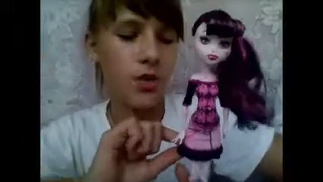 Обзор на куклу Дракулауру Скайриж смотреть онлайн