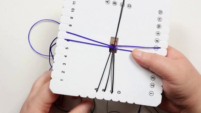 How to make a square kumihimo braid with dagger beads смотреть онлайн
