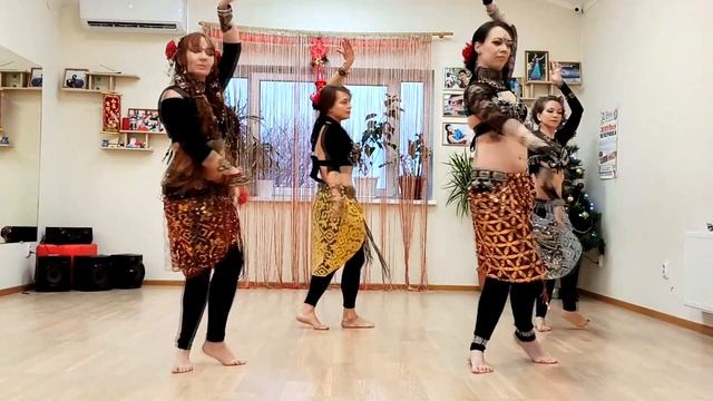 Dakra Tribe - Tribal Fusion, beginner group - Biz THAANAM смотреть онлайн