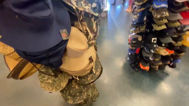 ? ПОРЕЗВИЛАСЬ на трак стопе ? моя КОВБОЙСКАЯ АМЕРИКА автодом путешествие США 29.10.2021 смотреть онлайн