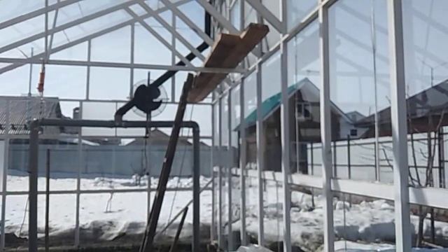 Теплица из стекла. Начало сезона. смотреть онлайн