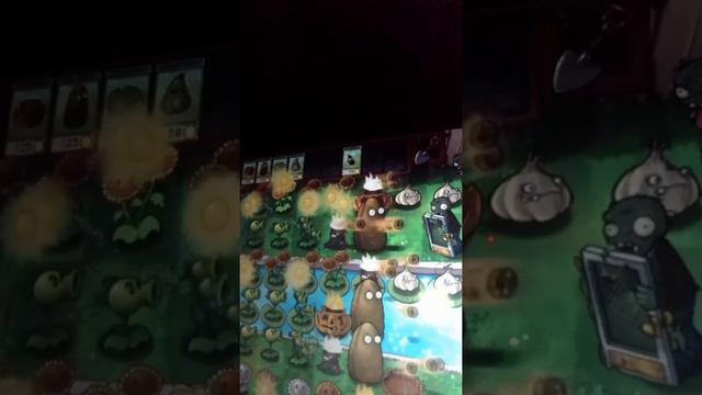 играю в растения против зомби часть 3 # please send us смотреть онлайн