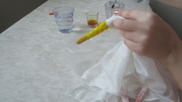 Шибори шелкового платка на дюбелях мастер-класс по японскому узелковому батику tie-dye DIY shibori смотреть онлайн