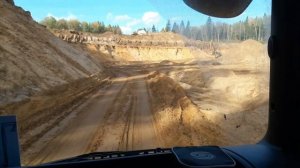 Погрузка тонара в карьере  Песок  ПГС