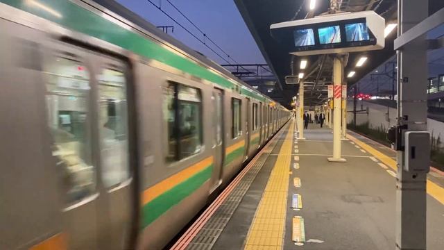 16.10.2023 года.Экспресс маршута «Одавара-Такасаки» проезжает станцию Щин-Кавасаки. смотреть онлайн