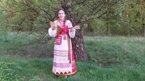 Частушки под балалайку.