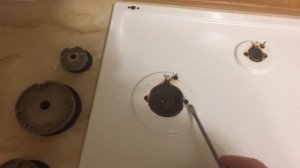 Гаснет пламя - не зажигается газовая конфорка плиты