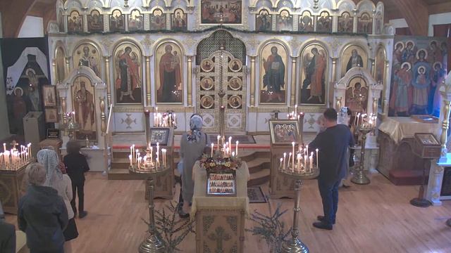 2021.10.17. Неделя 17-я по Пятидесятнице. Часы и Божественная Литургия. смотреть онлайн