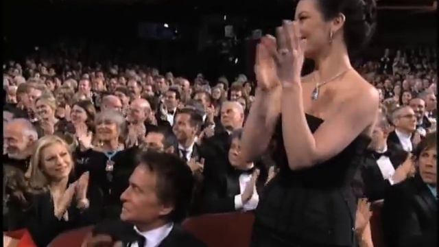 Benicio Del Toro Winning Best Supporting Actor