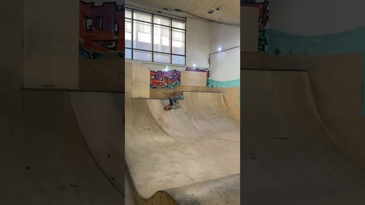 Скейт парк BunnyHop Москва Смольная 24 А приходи покататься . #крытыйскейтпарк #трюкинасамокате смотреть онлайн