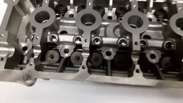 Tapa de cilindros ORIGINAL Renault K4M 1,6 16V Kangoo Megane Clio Sandero Logan Symbol смотреть онлайн