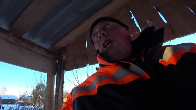 Уборка территории/ Замена топливный фильтра на бензопиле/ Будни блогера в провинции смотреть онлайн