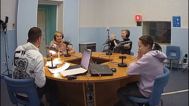 “Маяк” про кёрлинг смотреть онлайн