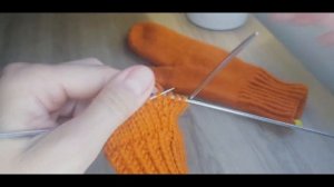 Варежки спицами. Большой палец "индийский клин ". Подробный МК