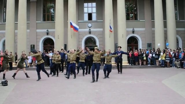 Юность Солдатская пляска смотреть онлайн