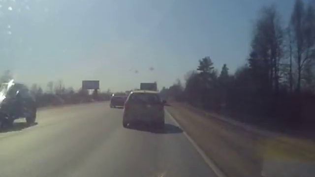 4 Едем по Киевскому шоссе от Зайцево до Верево, мимо бензоколонки НЕСТЕ в сторону Гатчины смотреть онлайн