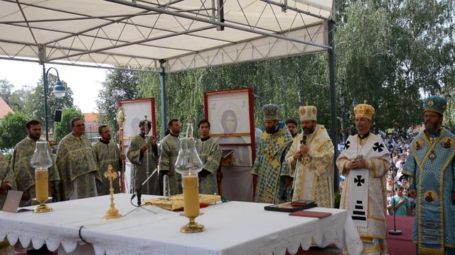 Гімн України в Маріаповчі (Угорщина) - 16.08.2015 смотреть онлайн