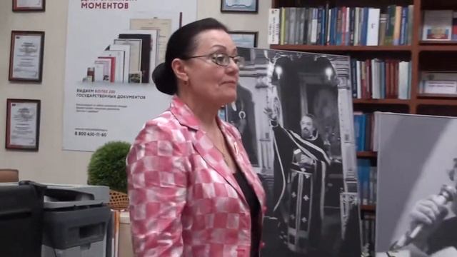 14 14 Директор Библиотеки КОНОВАЛОВА Мария Павловна Музей Александра Меня В ГОСТЯХ у калужской библ смотреть онлайн
