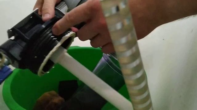 Самодельный внешний фильтр для аквариума. Подмена воды в аквариуме. Фильтр своими руками. смотреть онлайн