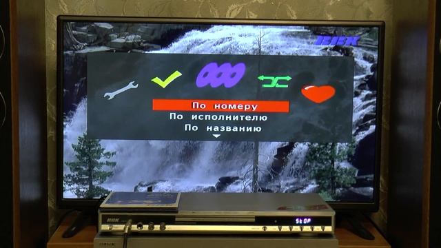 BBK DV823X - DVD-караоке система - демонстрация работы и внутреннее устройство . смотреть онлайн